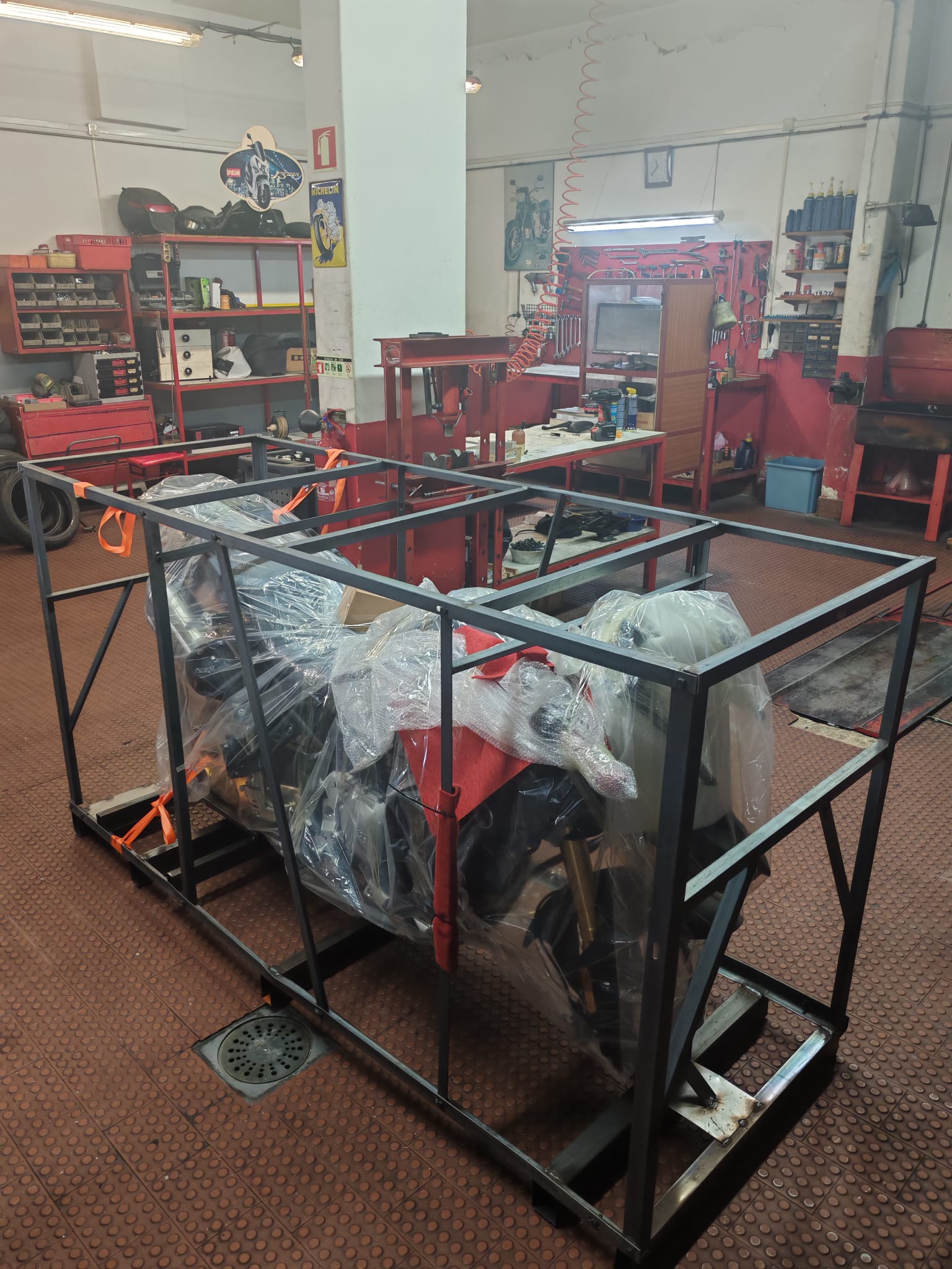 Voge 900DSX Black Knight